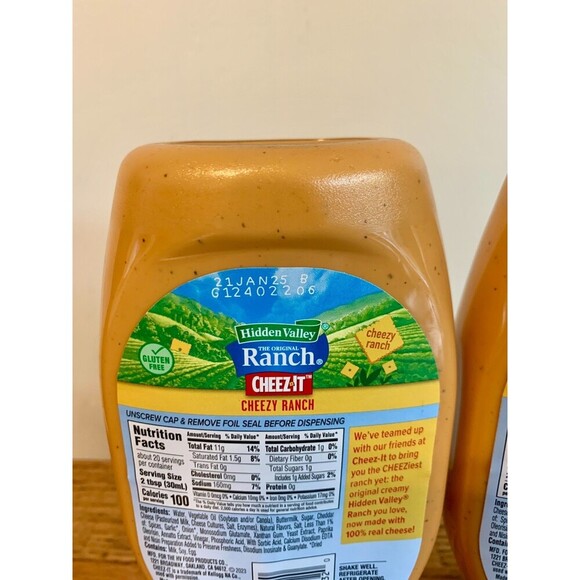 2x Hidden Valley Ranch Cheez It Dressing 20oz Bottle NEW B/B/D 1-2025 Salad Wing - Picture 6 of 7